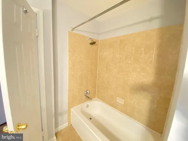 $2,750 | 9244 Sprucewood Road, Burke, VA 22015