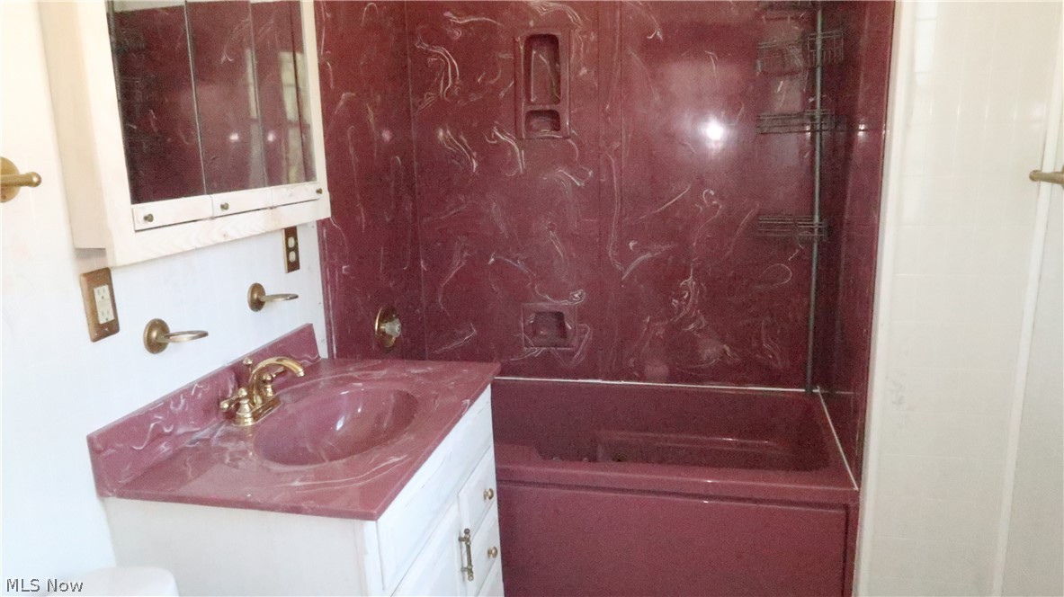 3854 Cress Road Cleveland, OH 44111 - Photo 12 of 14 Gallery Image 12