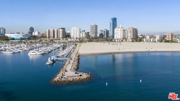 $389,999 | 100 Atlantic Avenue, Unit 516, Long Beach, CA 90802