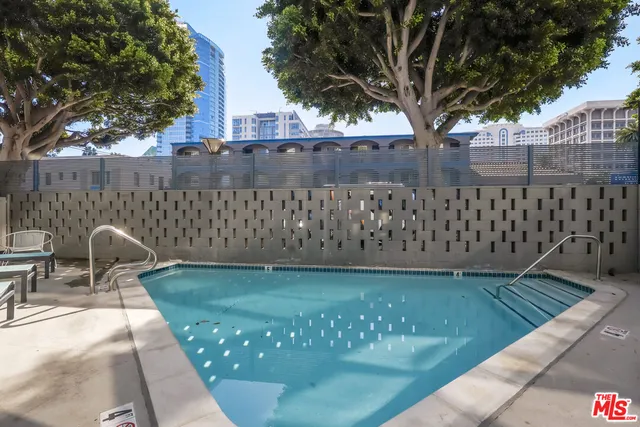 $399,000 | 100 Atlantic Avenue, Unit 516, Long Beach, CA 90802