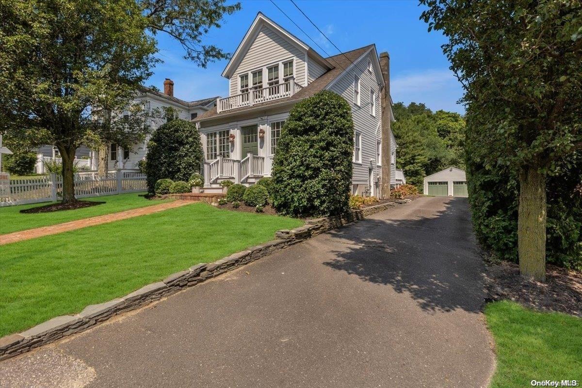 680 Main Road Aquebogue, NY 11901 - Photo 1 of 1 Side Front Facade