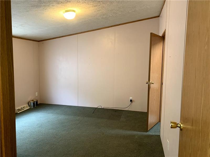 16926 Station Road Centerville, PA 16404 - Photo 8 of 16 Gallery Image 8