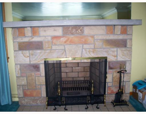 2940 Ridge Road Natrona Heights, PA 15065 - Photo 5 of 13 Living Room.