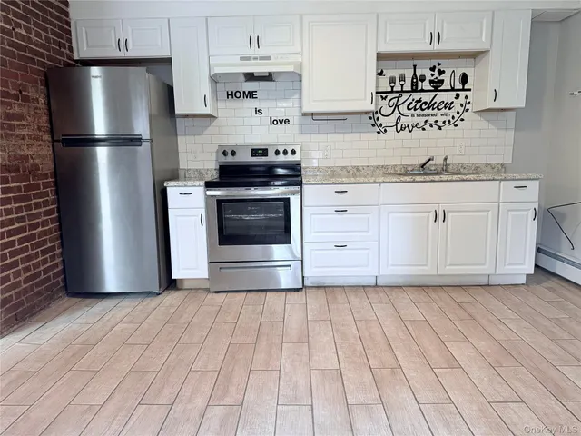 $1,700 | 14 Dubois Street, Newburgh, NY 12550