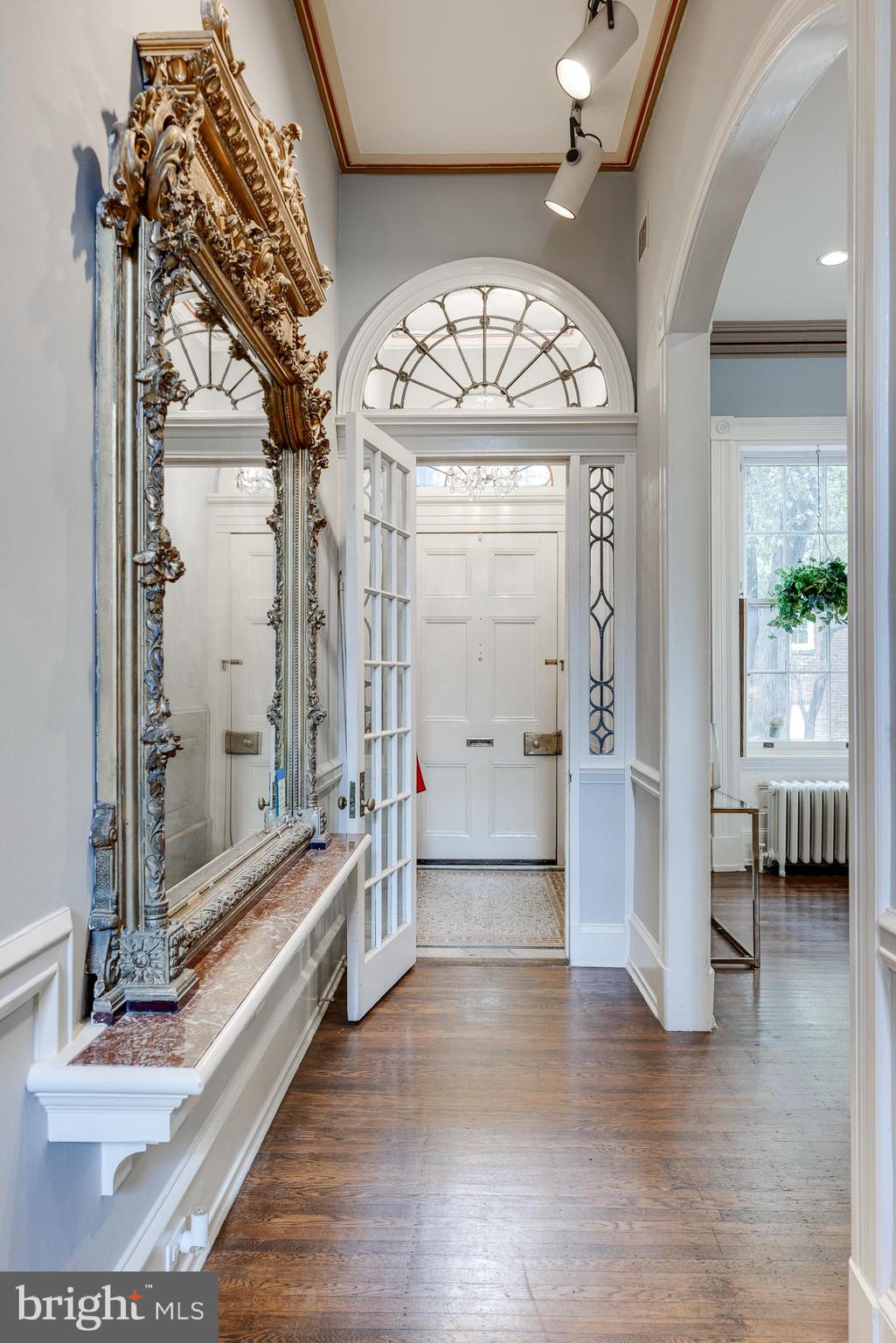 1008 Clinton Street Philadelphia, PA 19107 - Photo 2 of 42