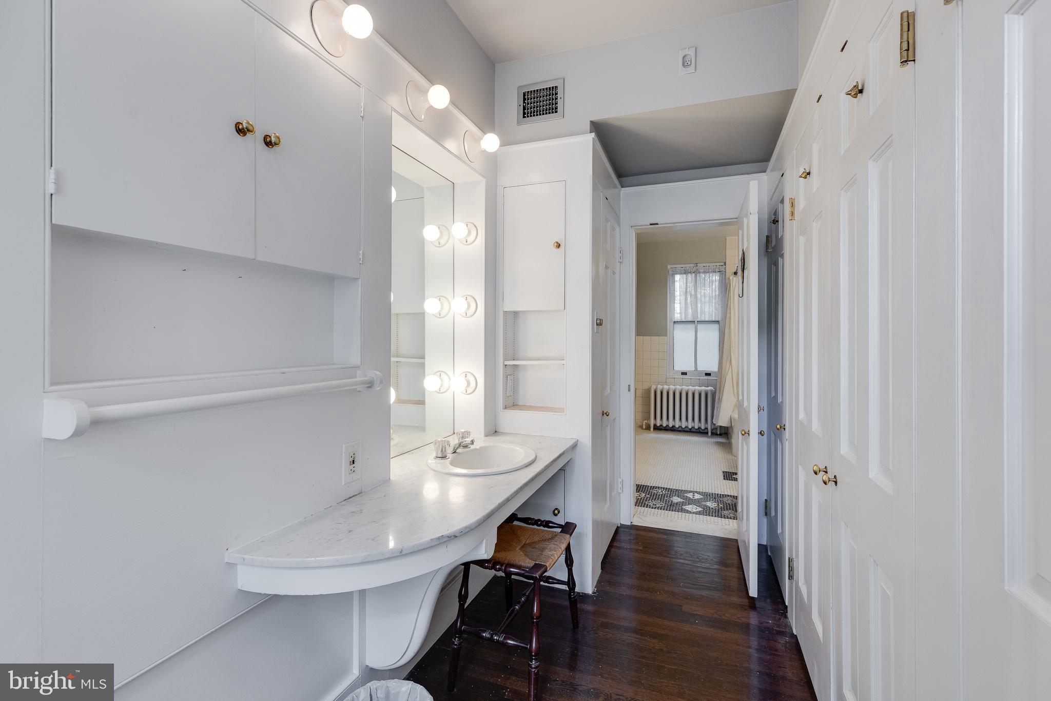 1008 Clinton Street Philadelphia, PA 19107 - Photo 25 of 42