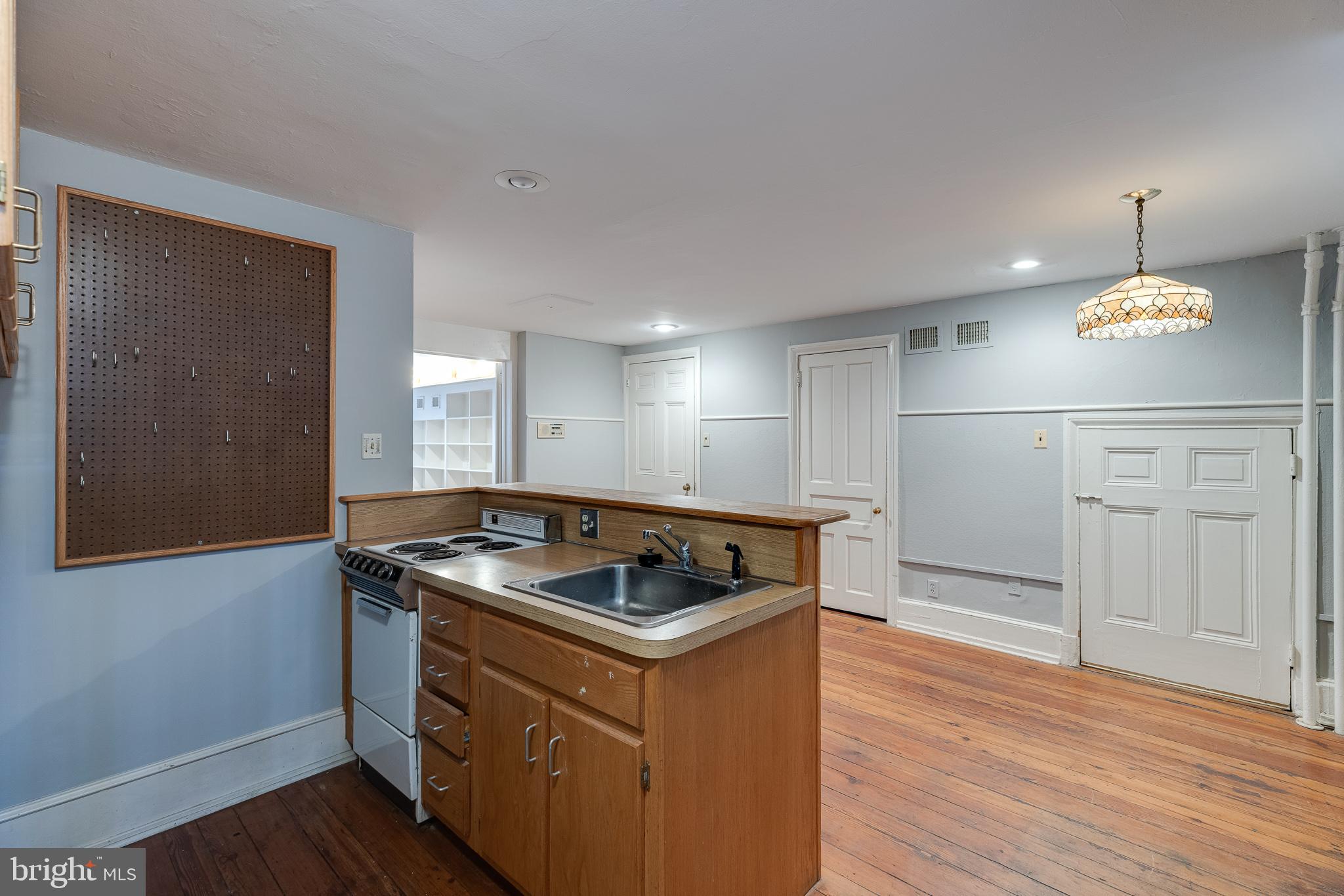 1008 Clinton Street Philadelphia, PA 19107 - Photo 37 of 42