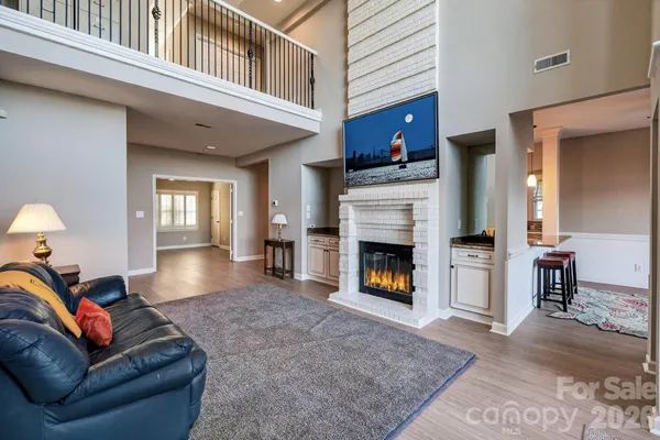 $1,350,000 | 18525 Vineyard Point Lane, Cornelius, NC 28031
