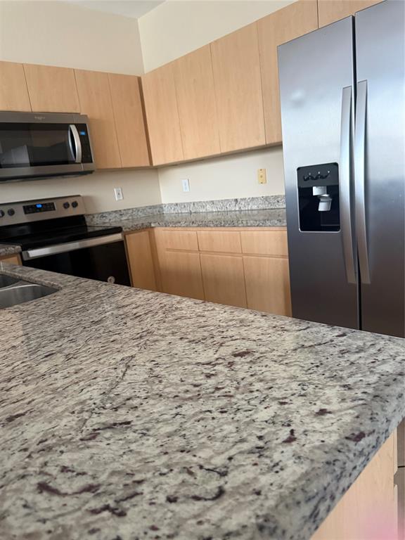 3917 Southwest 169th Terrace Miramar, FL 33027 - Photo 2 of 7