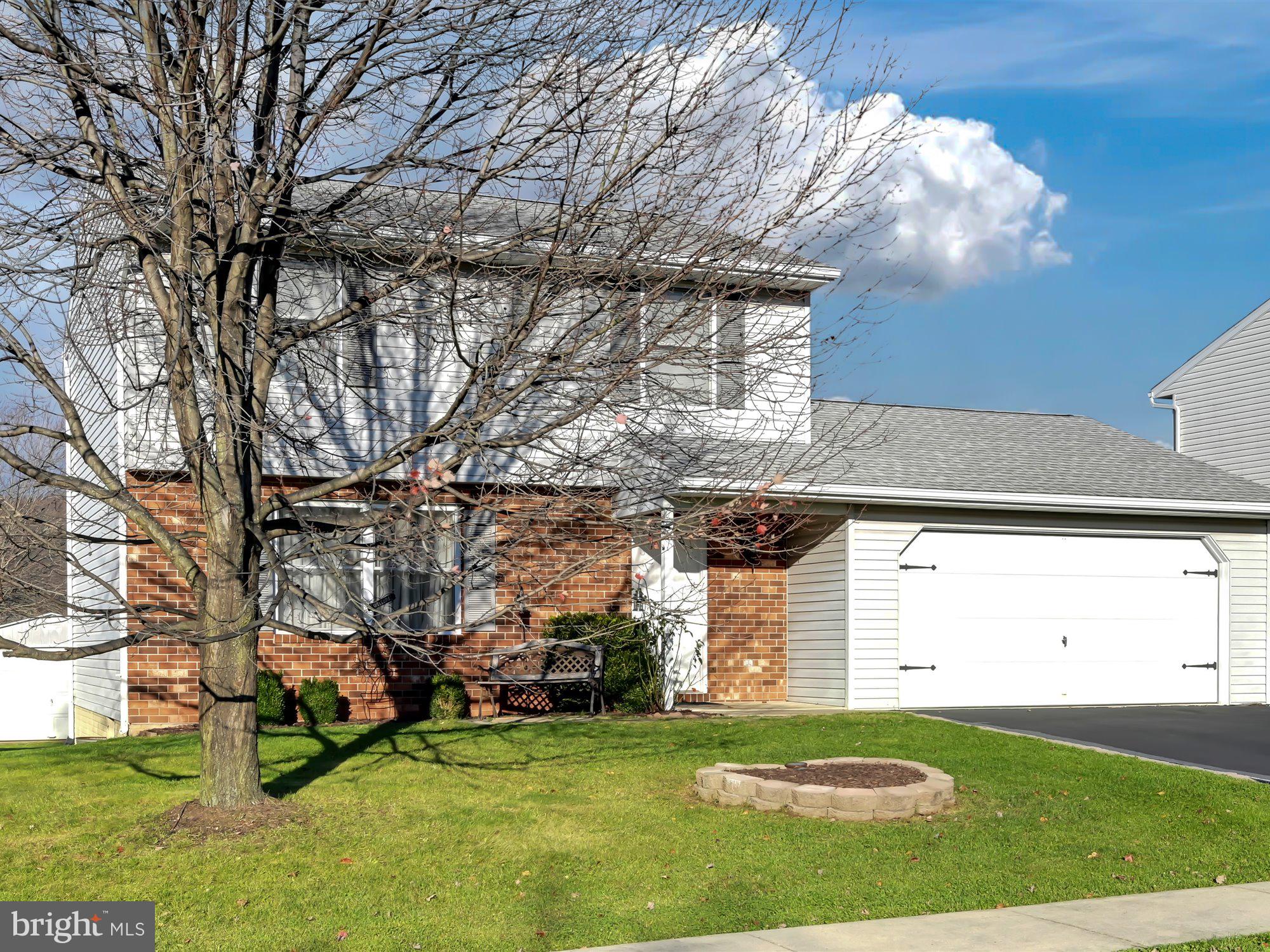 17 Cowpath Denver, PA 17517 - Photo 2 of 26 Gallery Image 2