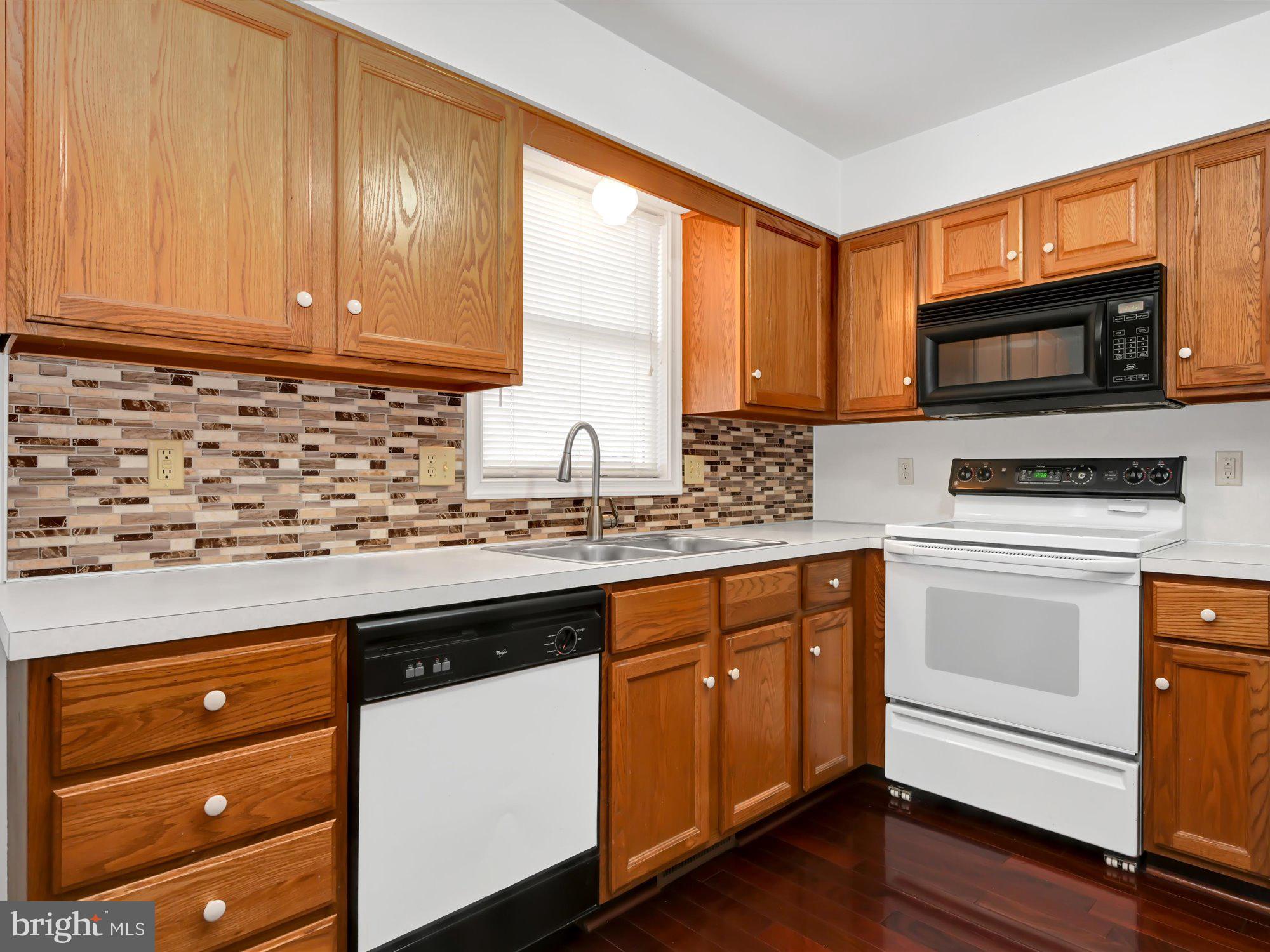 17 Cowpath Denver, PA 17517 - Photo 9 of 26 Gallery Image 9