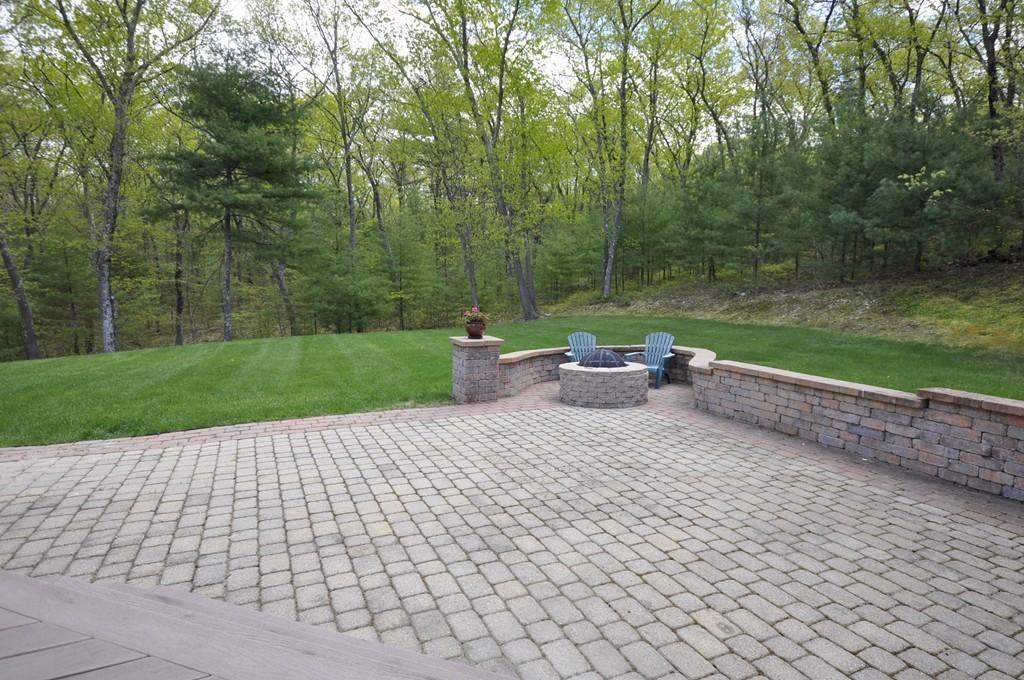 13 Erin Way Middleton, MA 01949 - Photo 28 of 30 Gallery Image 28