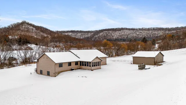 $510,000 | W20744 Hammer Lane, Gale, WI 54630