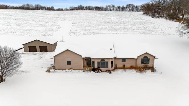 $510,000 | W20744 Hammer Lane, Gale, WI 54630