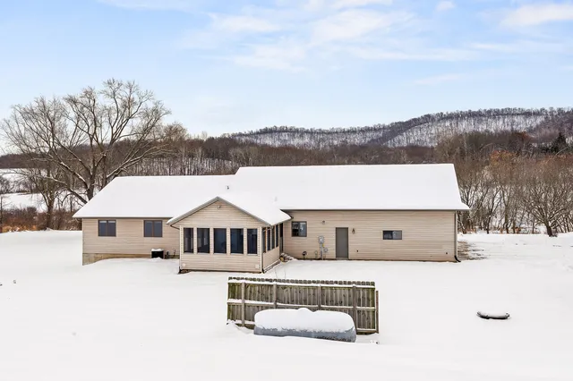 $510,000 | W20744 Hammer Lane, Gale, WI 54630