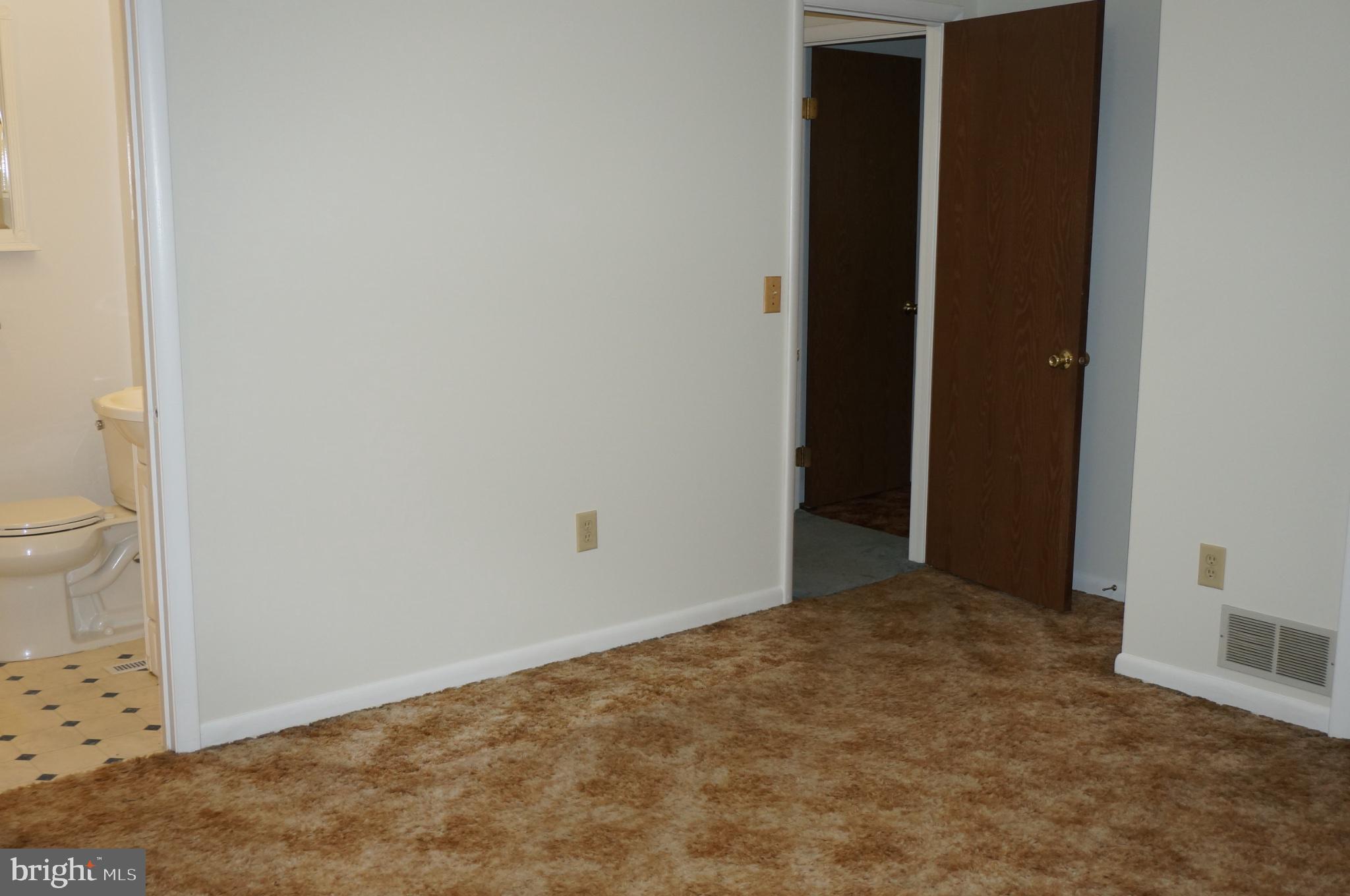 1011 Grubb Road Palmyra, PA 17078 - Photo 29 of 52 Primary bedroom to hallway ...