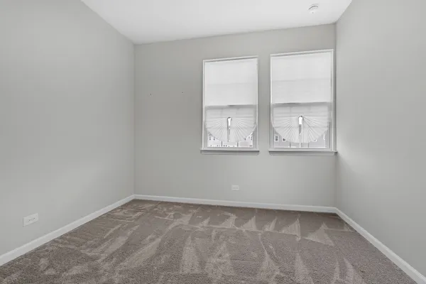 $3,750 | 780 Weller Drive, Des Plaines, IL 60016