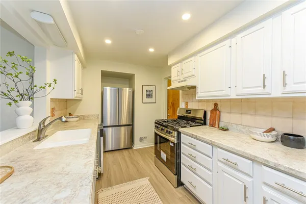 $199,990 | 157 Picturesque Drive, Greece, NY 14616