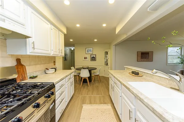 $199,990 | 157 Picturesque Drive, Greece, NY 14616