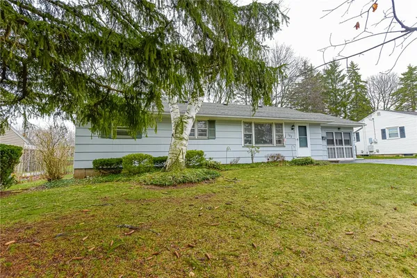 $199,990 | 157 Picturesque Drive, Greece, NY 14616
