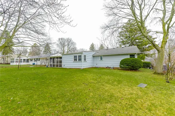 $199,990 | 157 Picturesque Drive, Greece, NY 14616