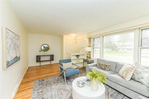 $199,990 | 157 Picturesque Drive, Greece, NY 14616