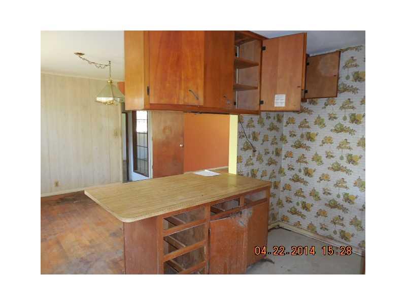 2829 Cardigan Road Indianapolis, IN 46268 - Photo 5 of 16 Gallery Image 5