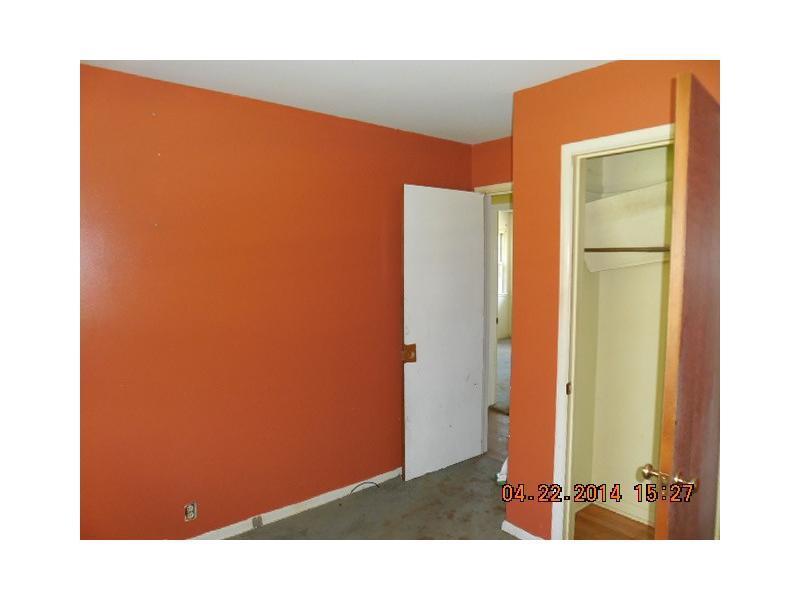 2829 Cardigan Road Indianapolis, IN 46268 - Photo 7 of 16 Gallery Image 7