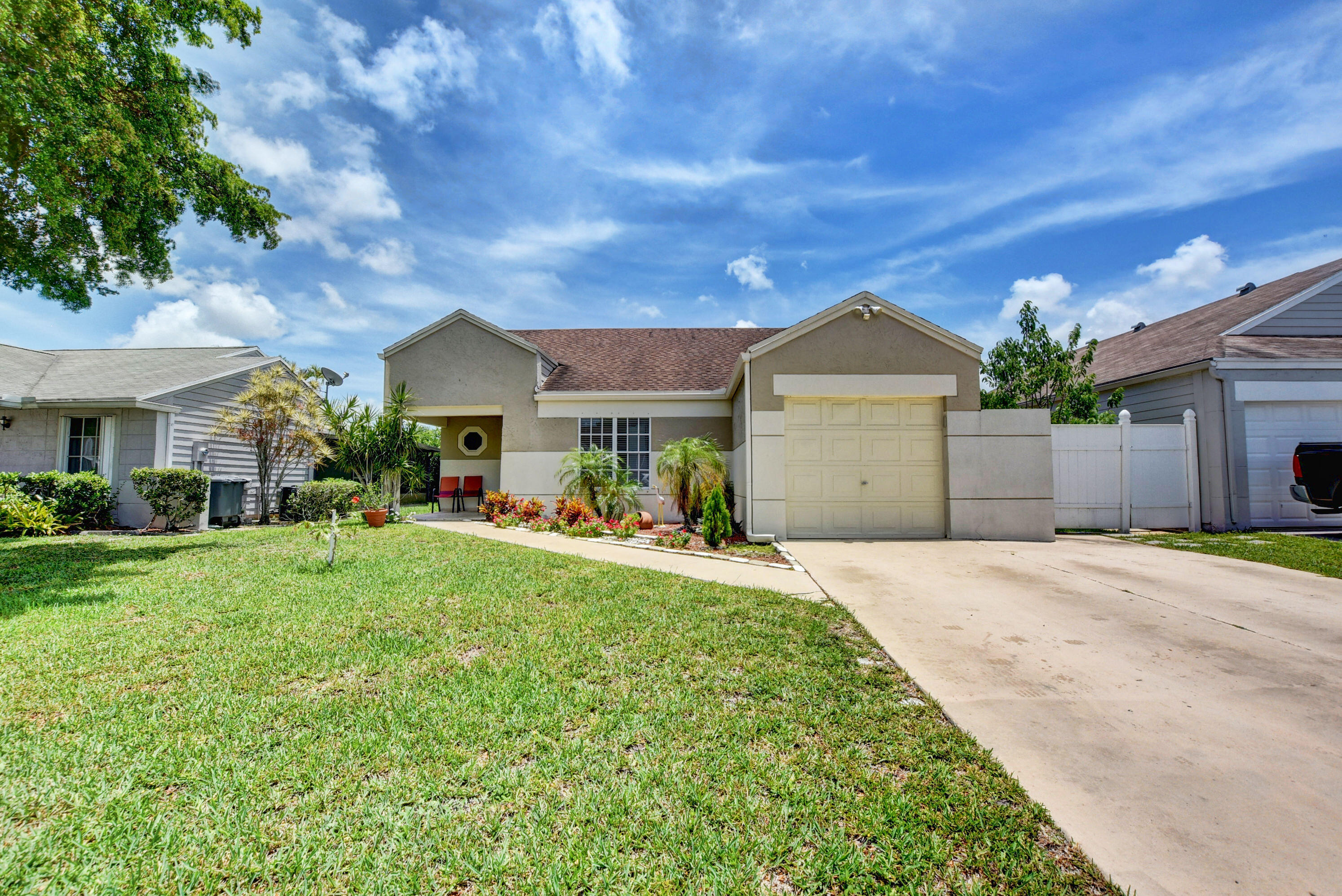8478 Dynasty Drive Boca Raton, FL 33433 - Photo 2 of 42 13_dsc_9131_2_3_4_5