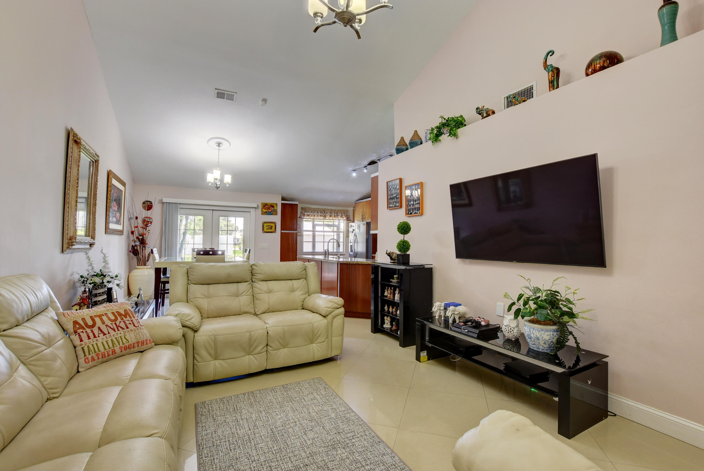 8478 Dynasty Drive Boca Raton, FL 33433 - Photo 7 of 42 18_dsc_9166_67_68_69_70
