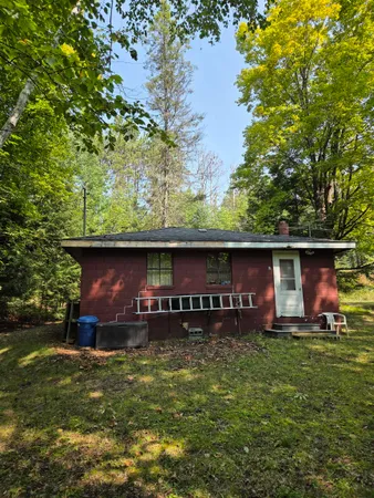 $64,900 | W7793 Bergeson Lane, Amberg, WI 54102