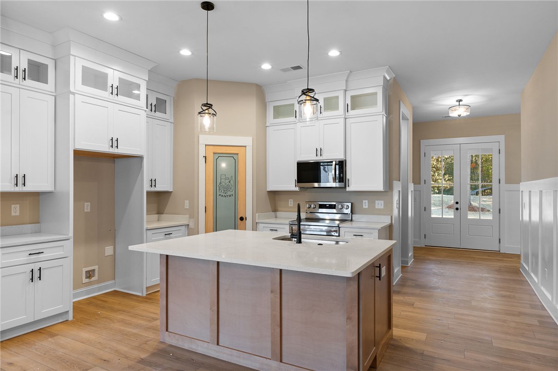 763 Cherokee Road Pelzer, SC 29669 - Photo 10 of 40