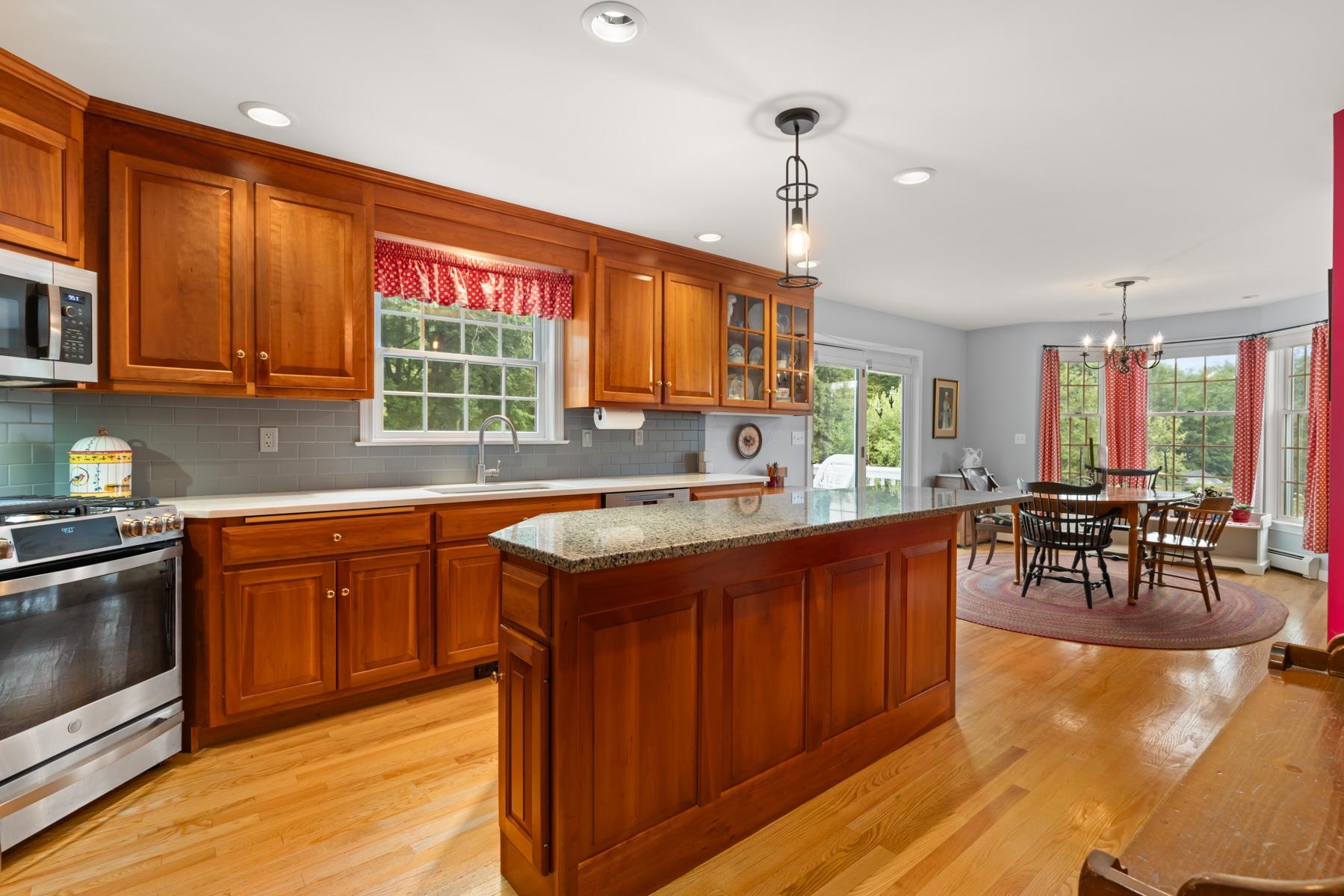 12 Sackett Road Lee, NH 03861 - Photo 3 of 50