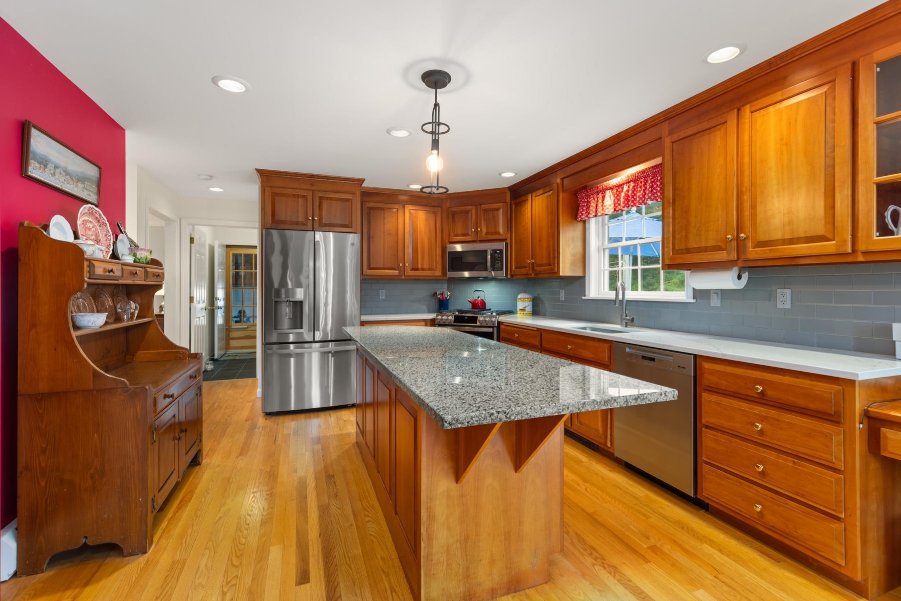 12 Sackett Road Lee, NH 03861 - Photo 4 of 50
