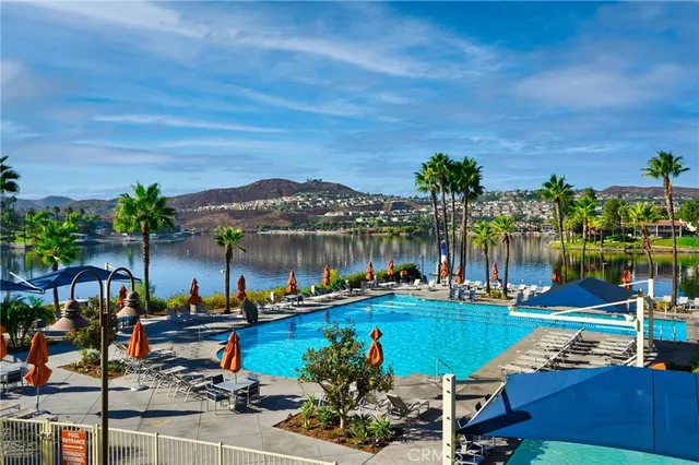 $616,900 | 22054 Treasure Island Drive, Unit 33, Canyon Lake, CA 92587