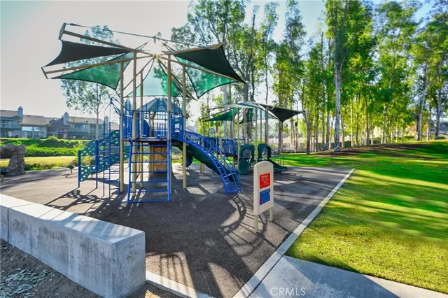 $616,900 | 22054 Treasure Island Drive, Unit 33, Canyon Lake, CA 92587