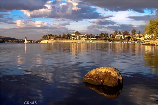a view of a lake with houses