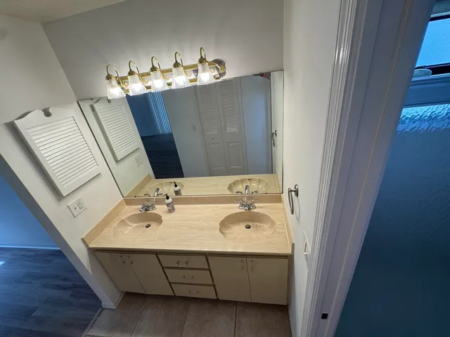 $2,400 | 2482 Southeast Caligula Avenue, Port St. Lucie, FL 34952