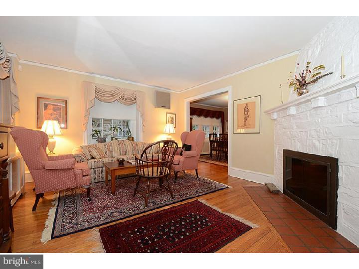 410 Kent Road Bala Cynwyd, PA 19004 - Photo 3 of 20 Living Room