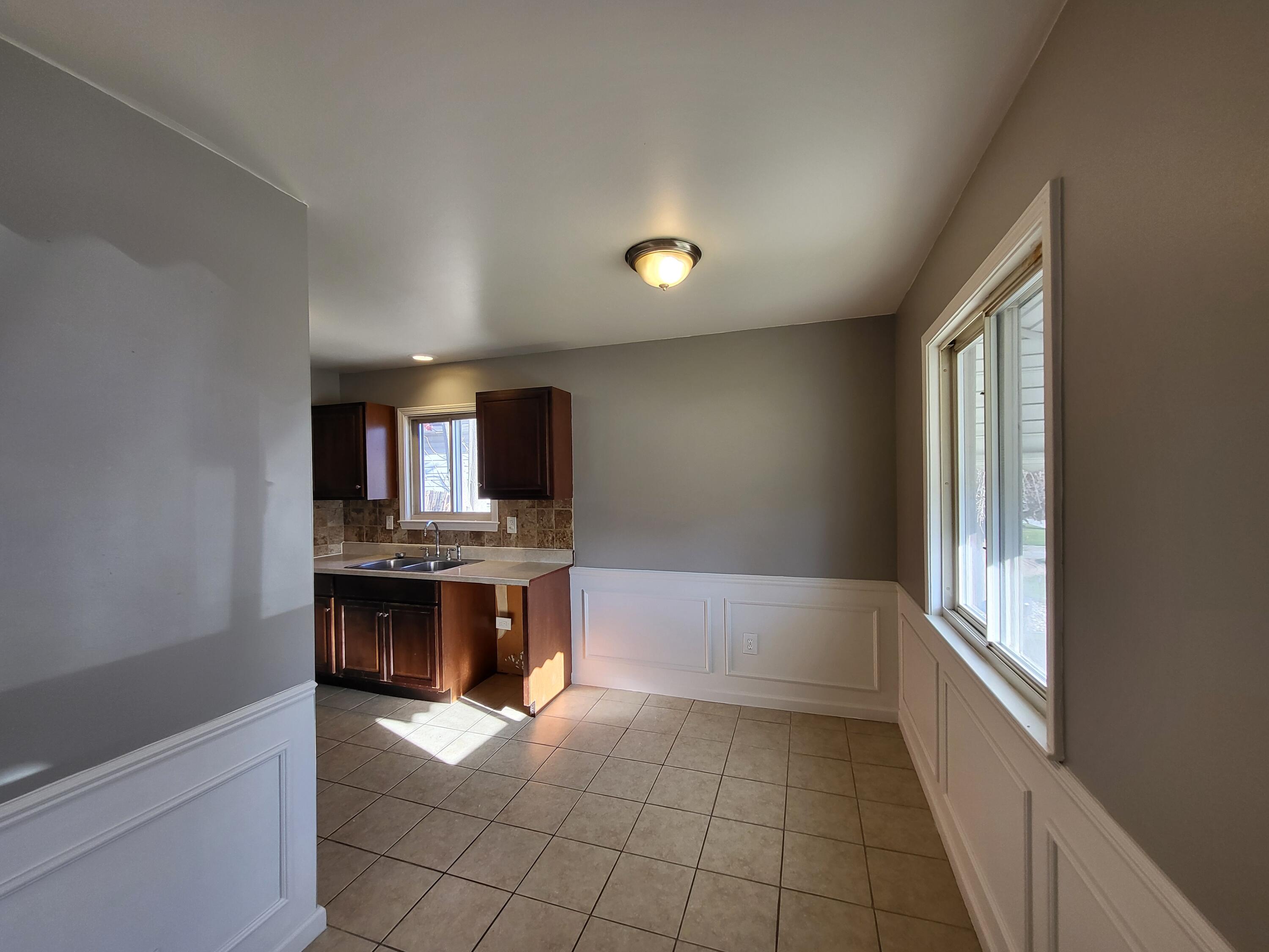 21813 Rosedale Street St. Clair Shores, MI 48080 - Photo 3 of 13 20251113_143555