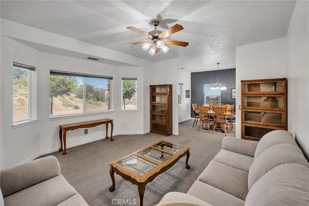 8727 Wintergreen Road Pinon Hills, CA 92372 - Photo 9 of 50