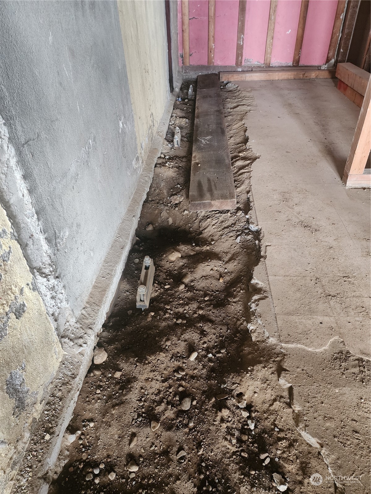 2325 Wheaton Way Bremerton, WA 98310 - Photo 22 of 34 a view of a backyard of the house