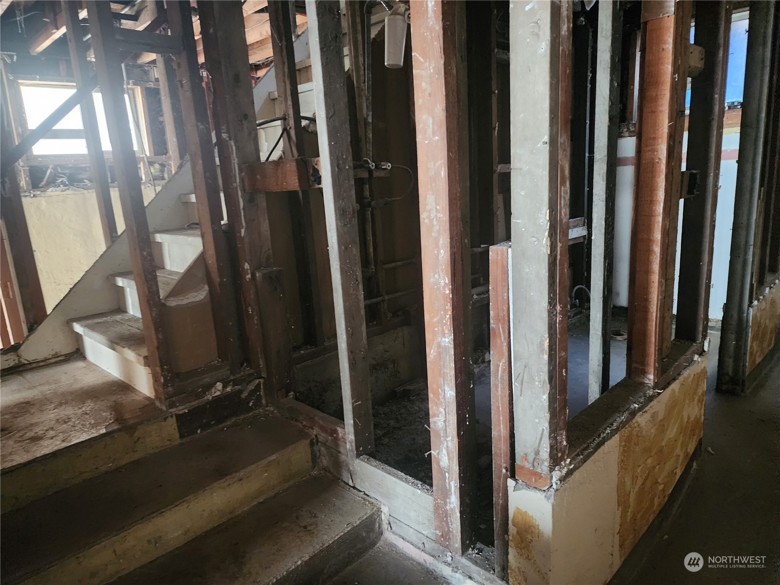 2325 Wheaton Way Bremerton, WA 98310 - Photo 26 of 34