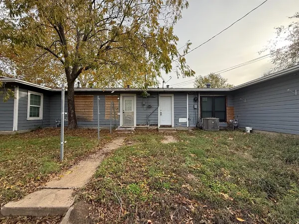 $1,200 | 17 MacArthur Drive, Unit B, Denison, TX 75020