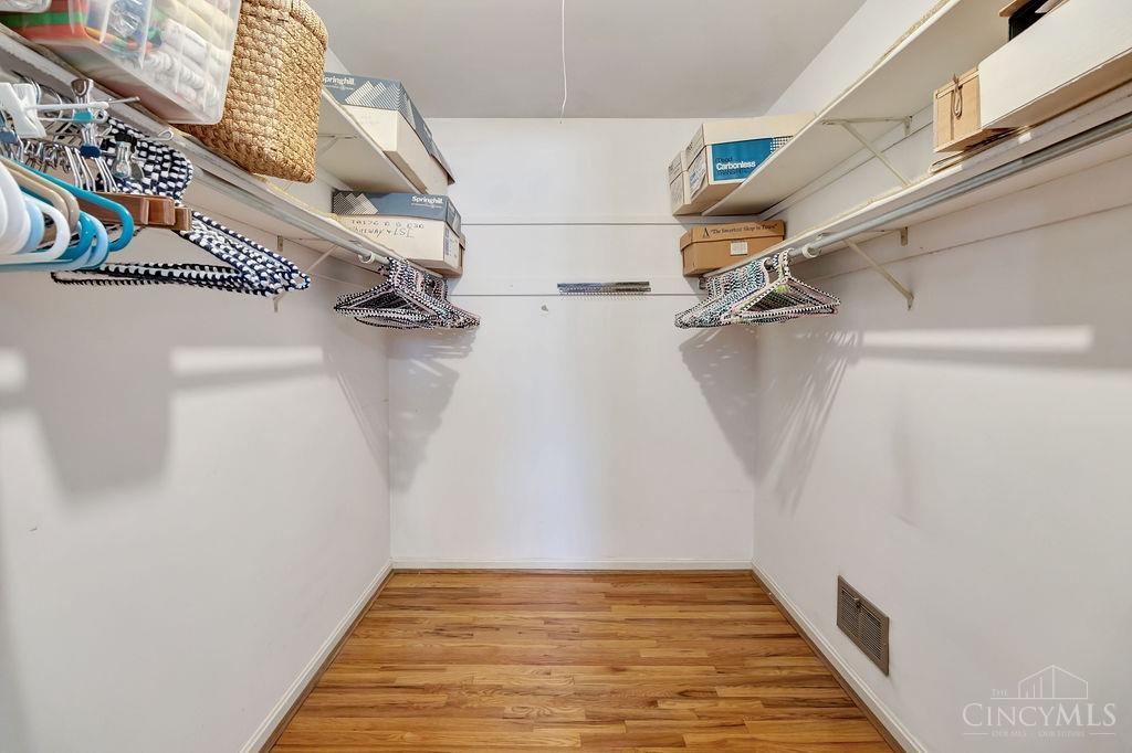 5721 Lawrence Road Cincinnati, OH 45248 - Photo 24 of 51