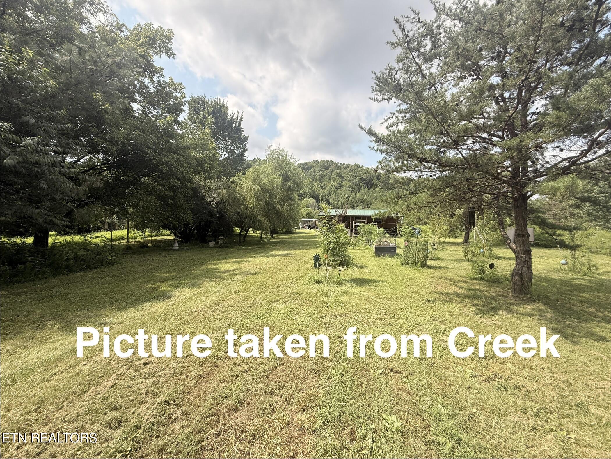 2704 Westbourne Road Duff, TN 37729 - Photo 34 of 42 Large Flat Back Yard
