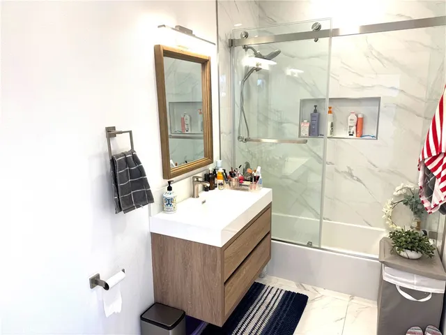 $6,200 | 7 Sweetwater, Unit 11, Irvine, CA 92603