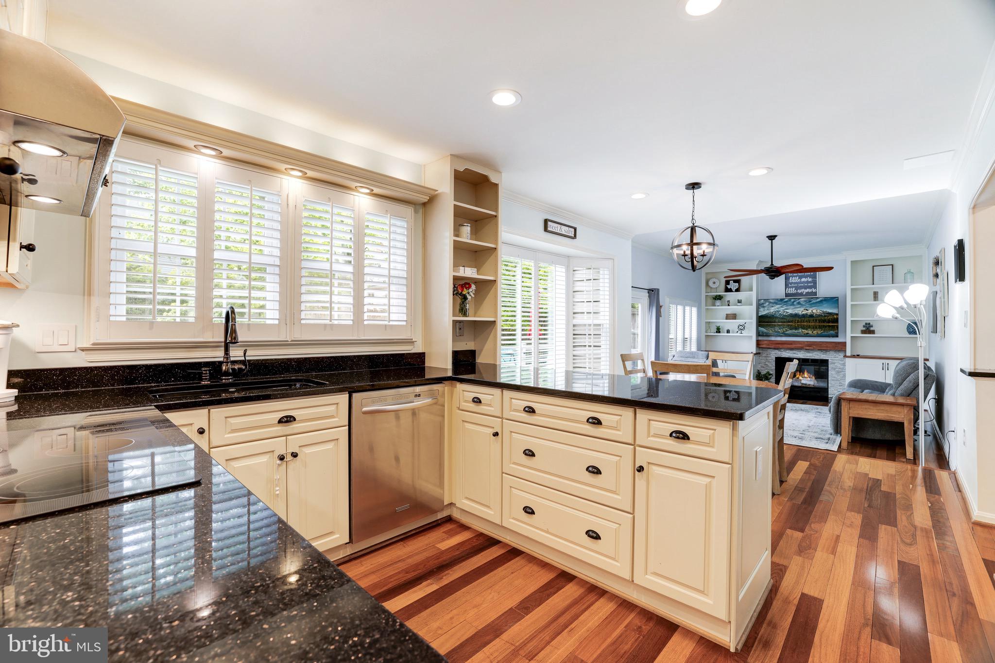 999 Crestview Drive Herndon, VA 20170 - Photo 15 of 42