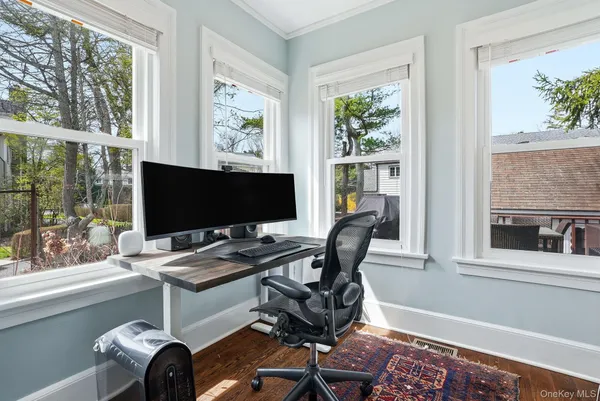 $1,775,000 | 5 Dobbs Terrace, Scarsdale, NY 10583