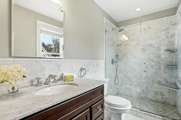 $1,775,000 | 5 Dobbs Terrace, Scarsdale, NY 10583